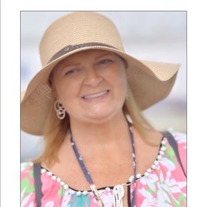 Meet your Posher, Marcy